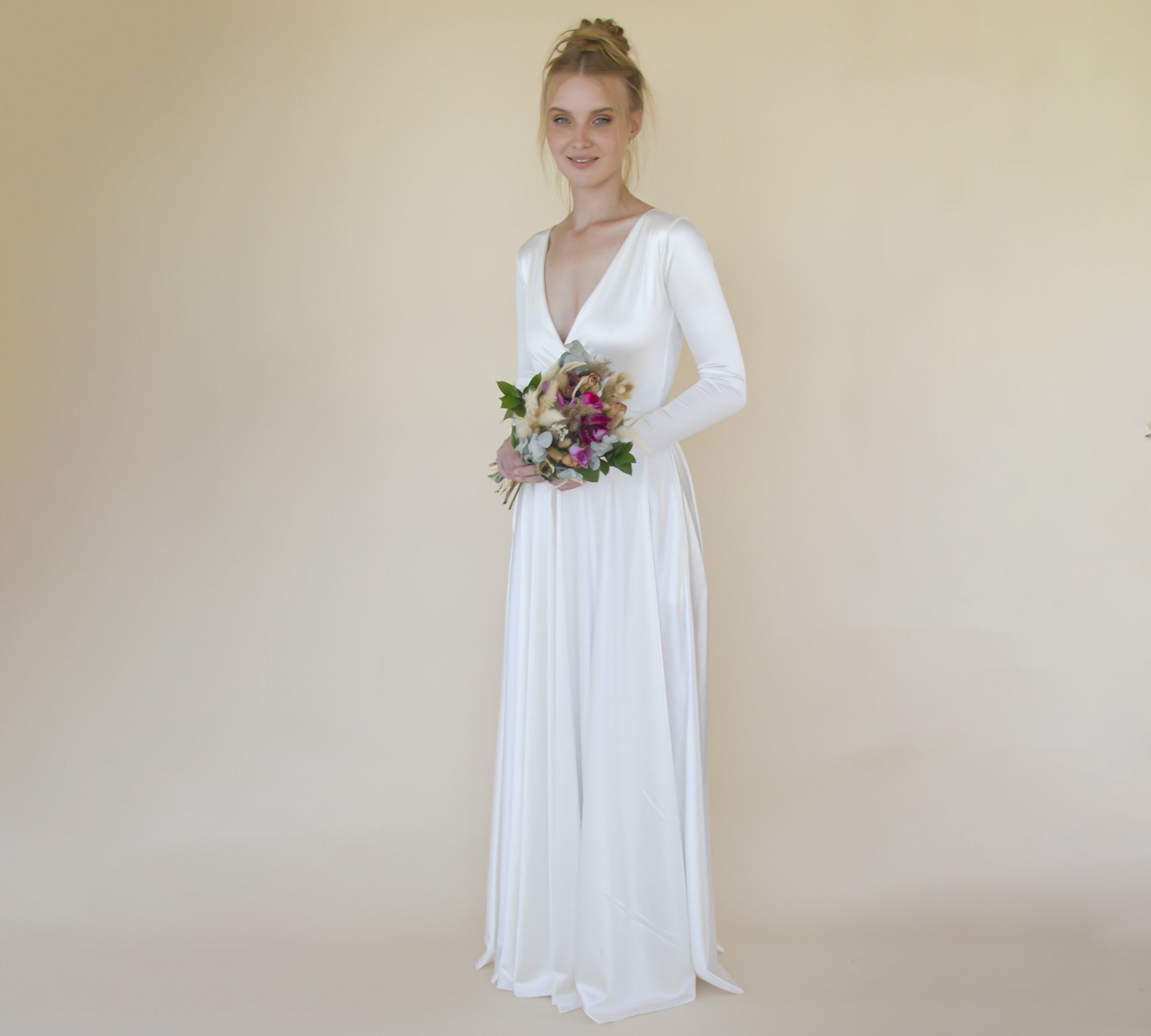 Simple Wedding Dresses for the Elegant Brides